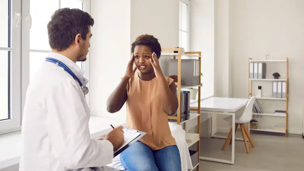 7 Sintomas de Meningite que parecem gripe: Não espere pela rigidez na nuca