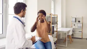 7 Sintomas de Meningite que parecem gripe: Não espere pela rigidez na nuca.